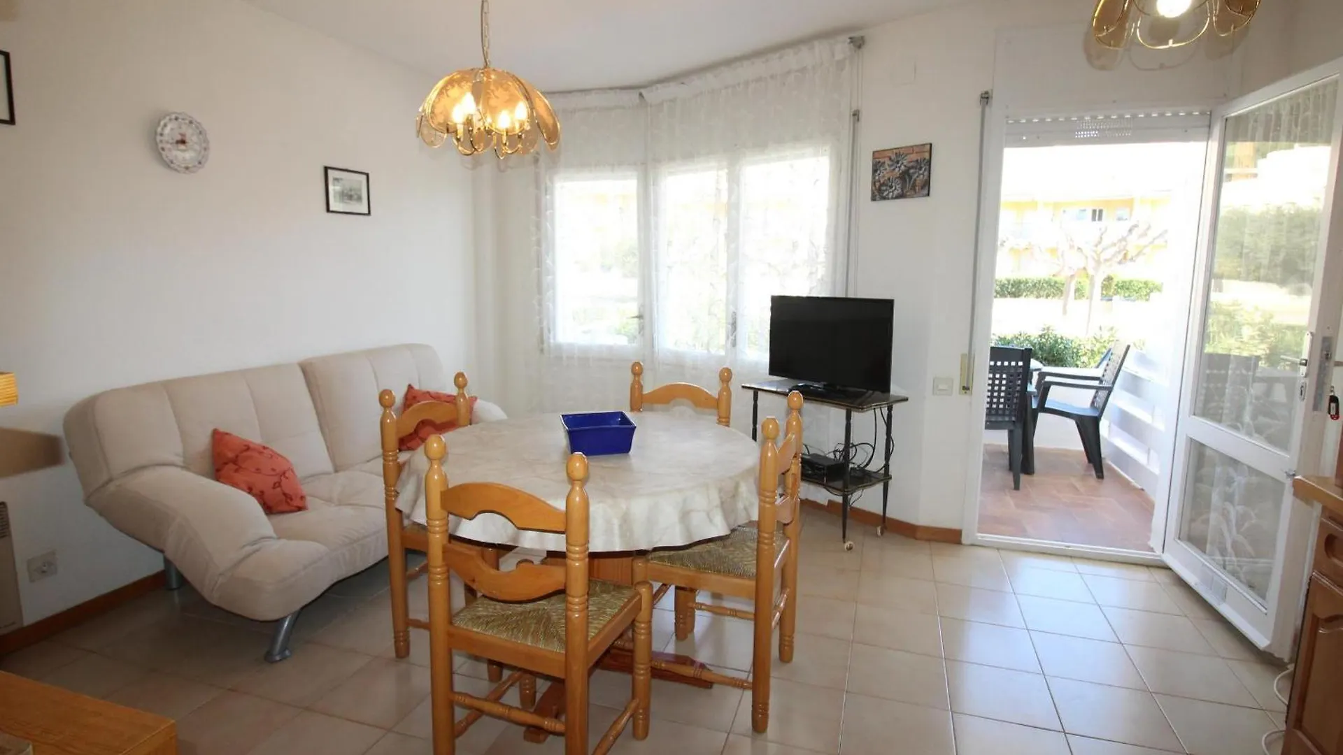 Apartamento Soleado A 50M De La Playa Con Jardin Y Terraza - Llanca - Es-228-1