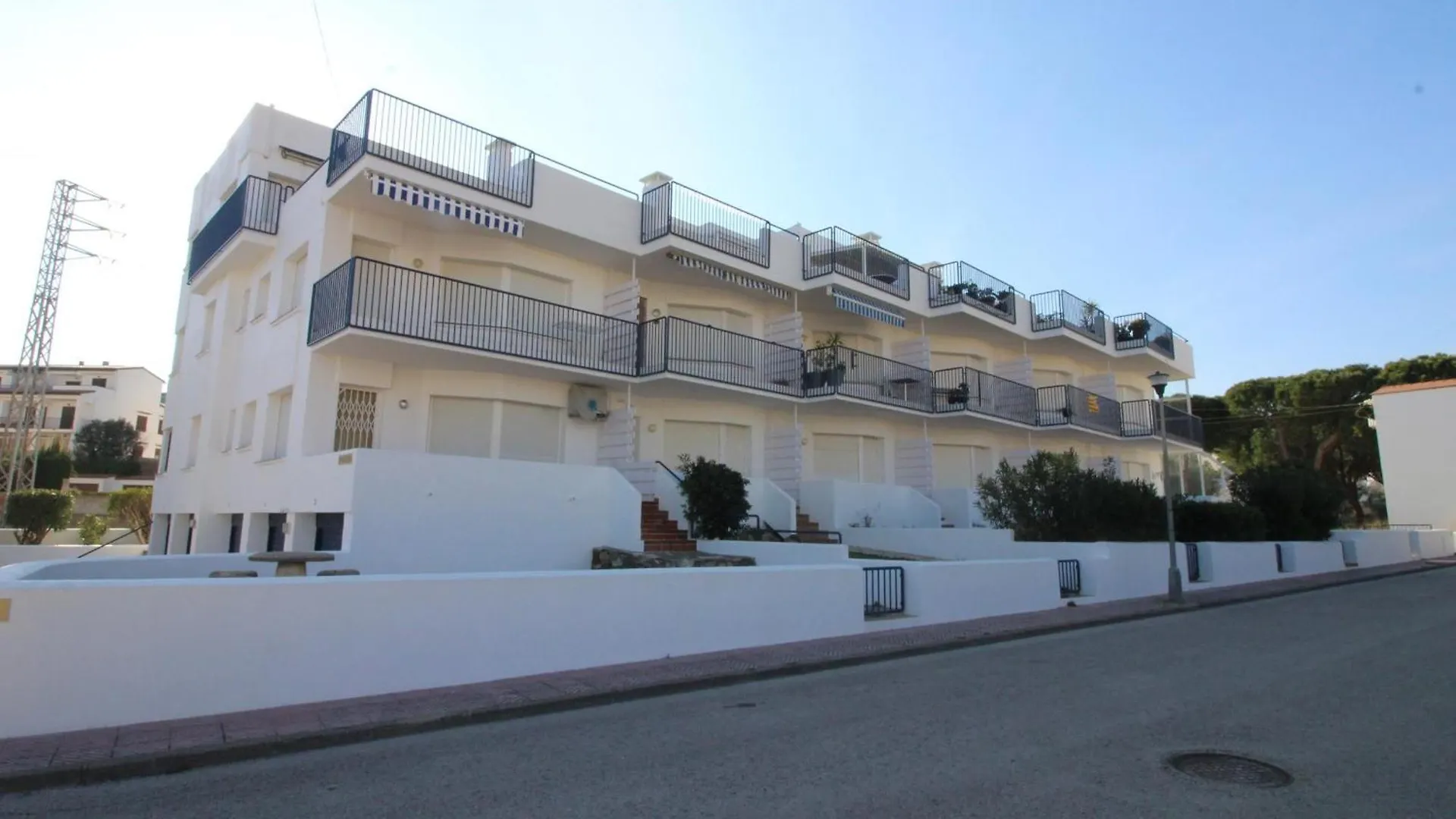 Apartamento Soleado A 50M De La Playa Con Jardin Y Terraza - Llanca - Es-228-1 Španělsko