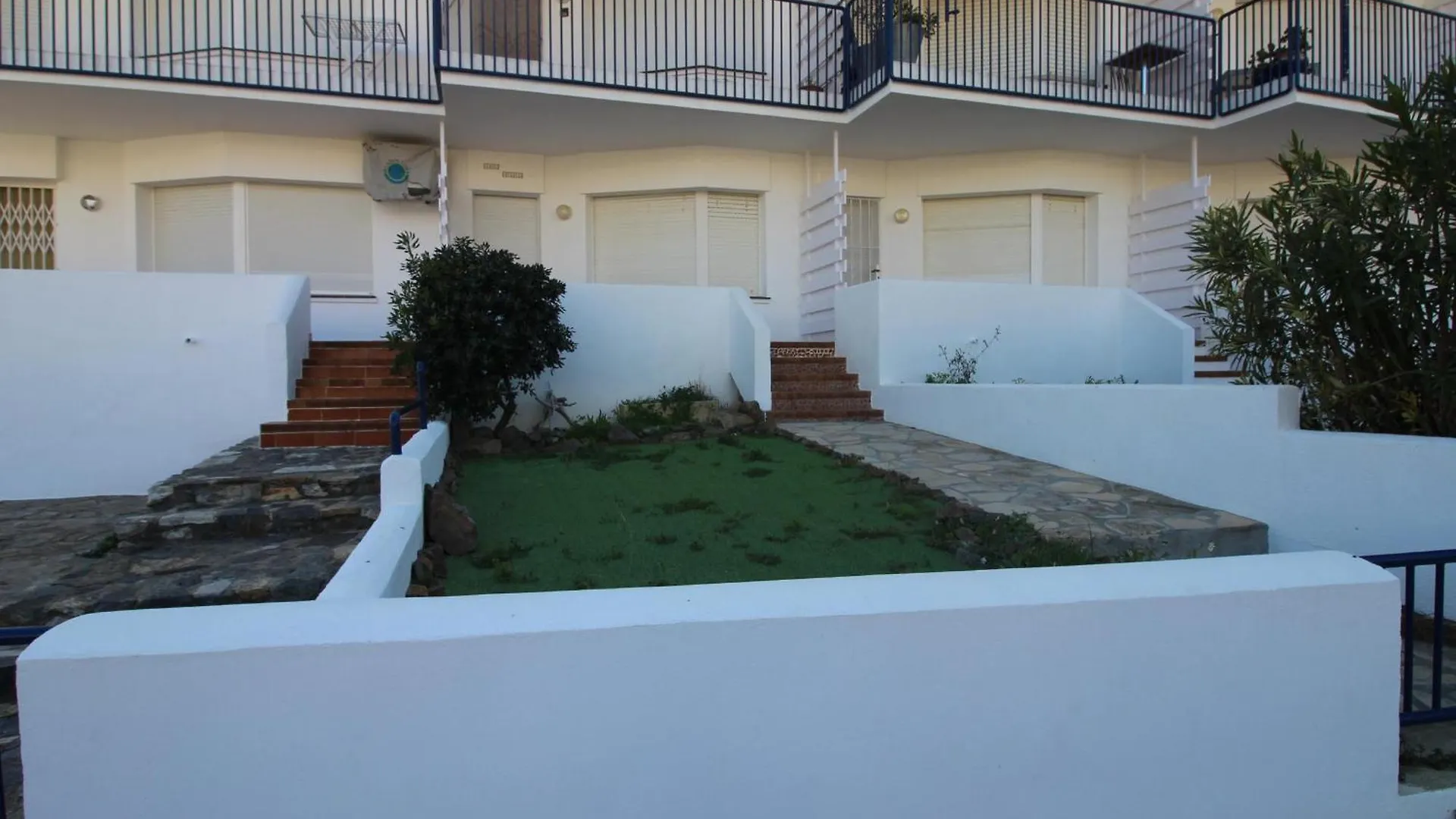 Apartamento Soleado A 50M De La Playa Con Jardin Y Terraza - Llanca - Es-228-1 Apartmán